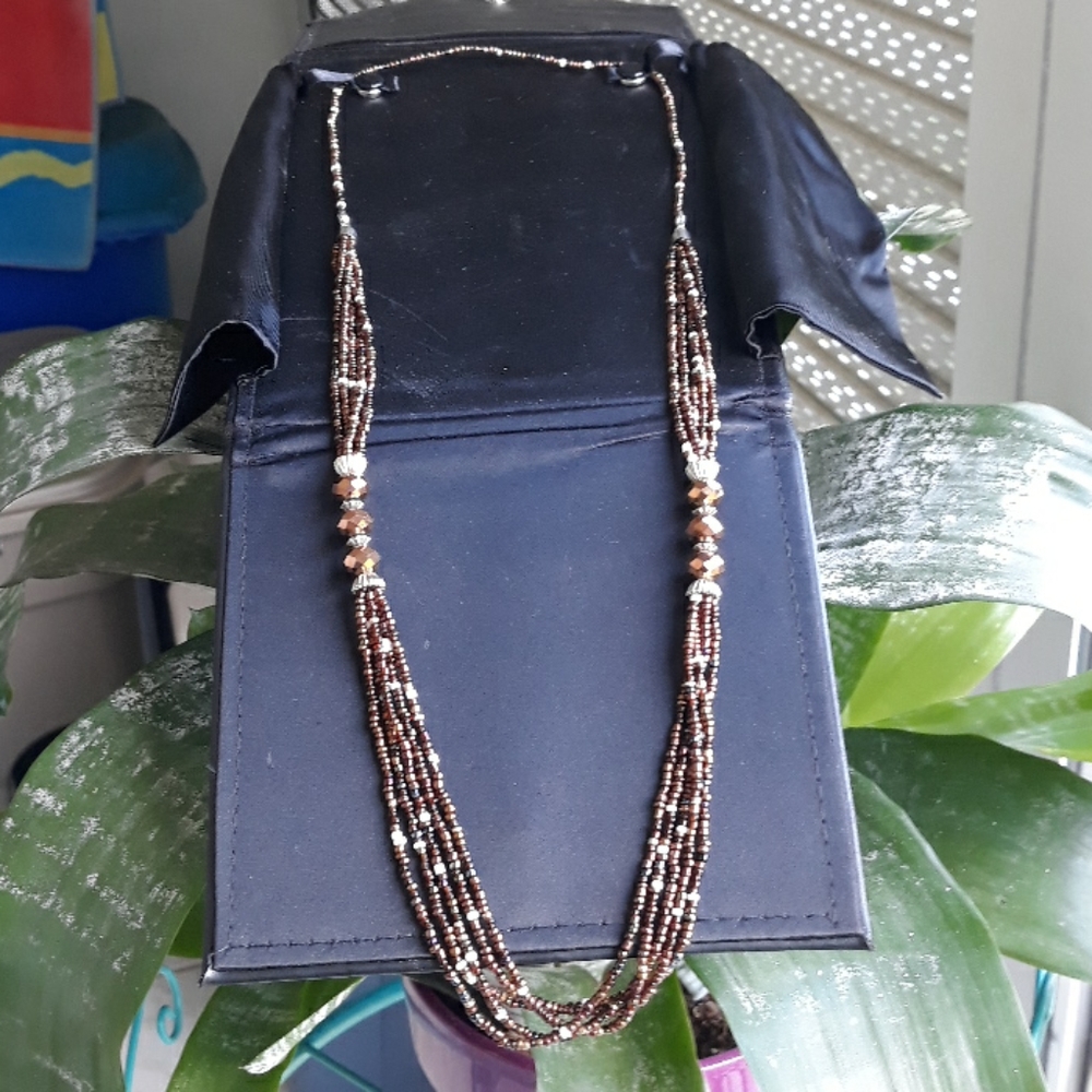 BOUTIQUE HANDMADE 3 PIECE SET 📿🛍